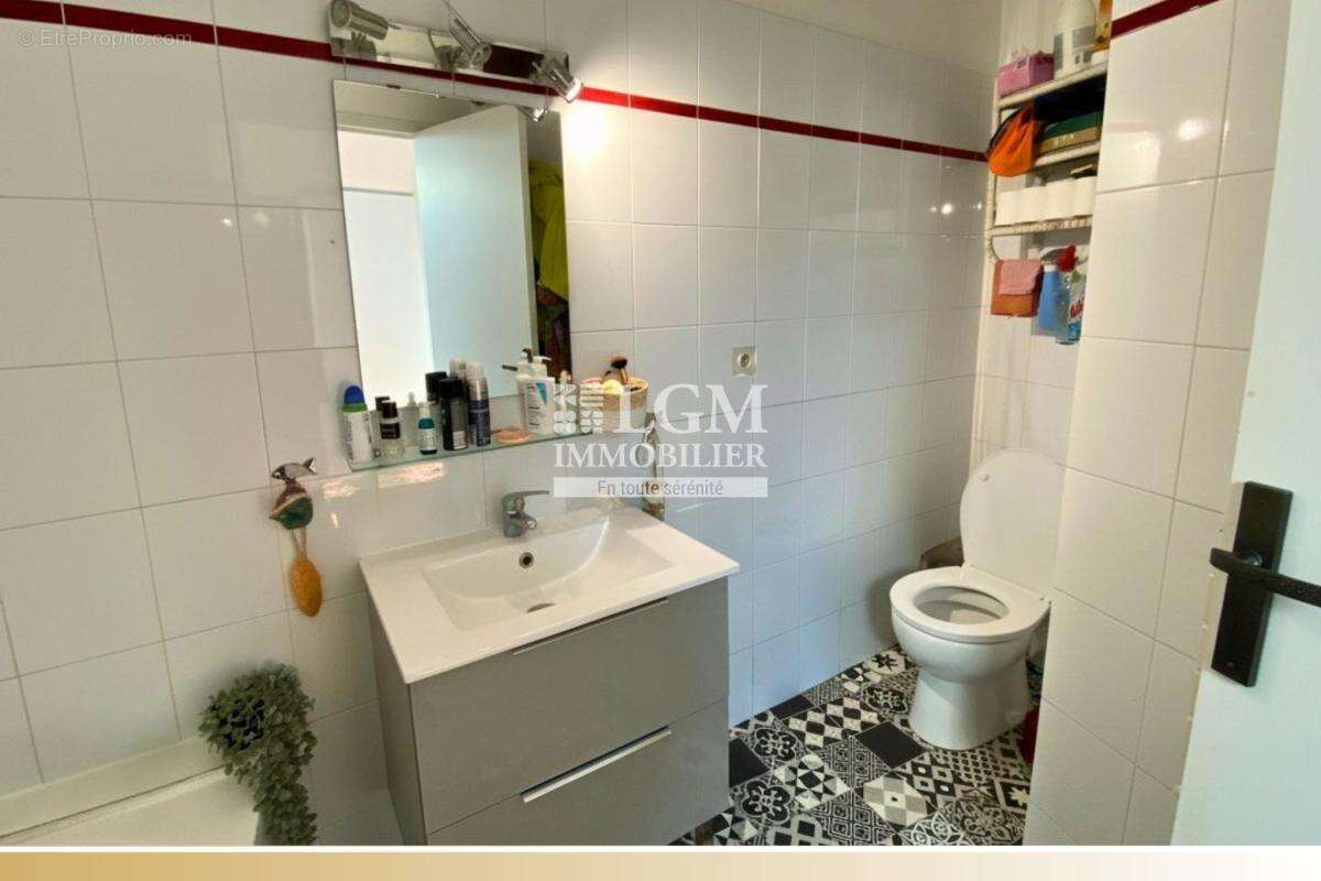 Nouveau prix ! Maison familiale de caractère avec garage double et vie de village à pied – Cournonterral - photo 13