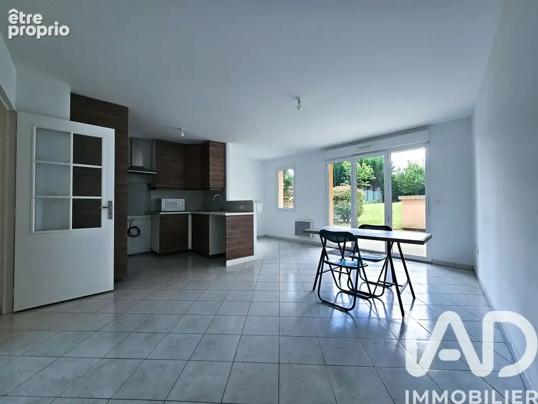 Photo 1 - Appartement à SAINT-GERMAIN-LES-ARPAJON