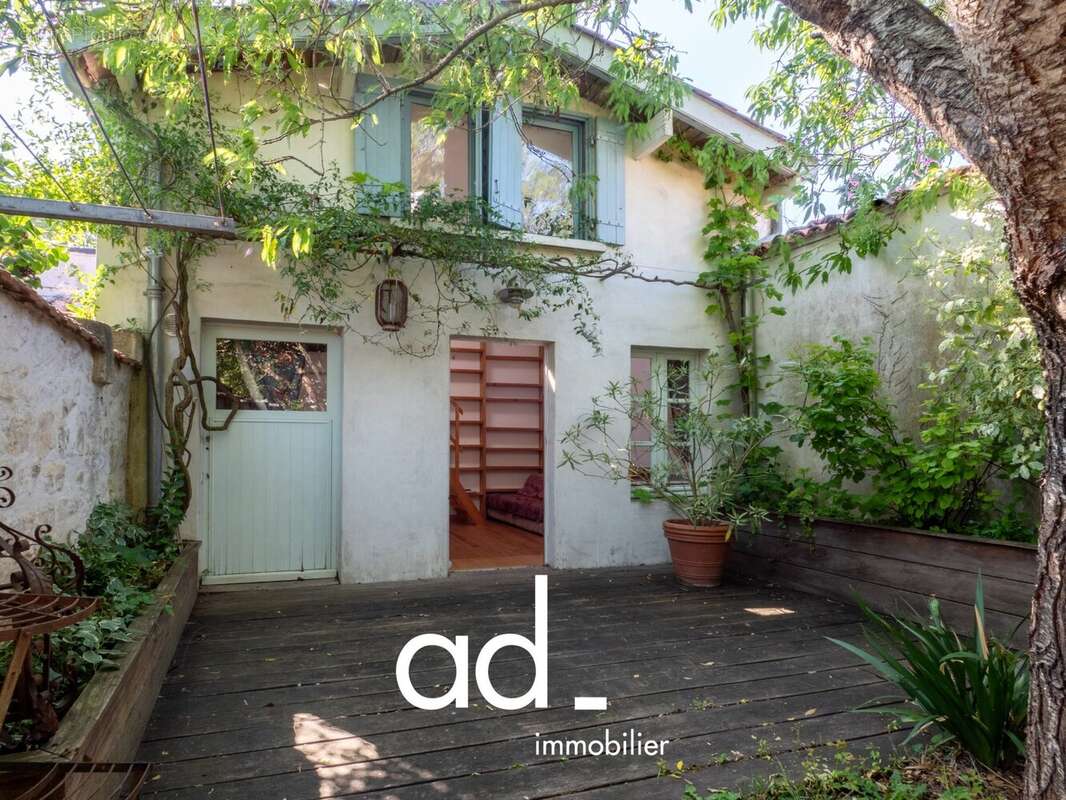 dépendance  - Maison à LA ROCHELLE