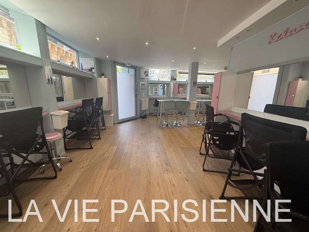 Commerce à PARIS-15E