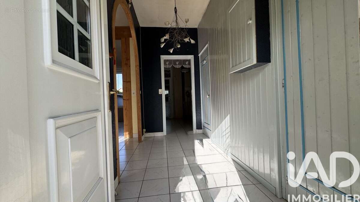 Photo 2 - Maison à ROMILLY-SUR-SEINE