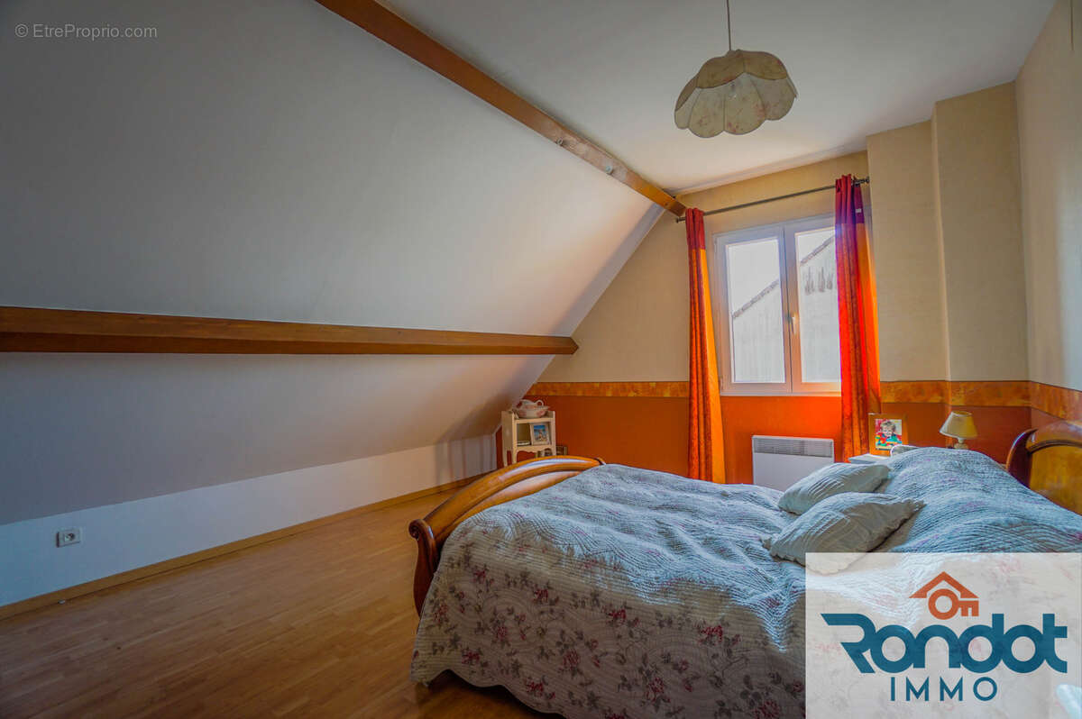 Maison à MAGNY-SUR-TILLE