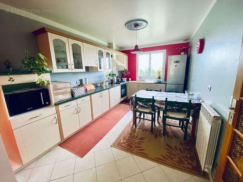 Maison 173 m² à Courtois-Sur-Yonne  - photo 5