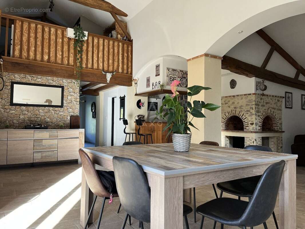 Maison à SAINT-DENIS-LA-CHEVASSE