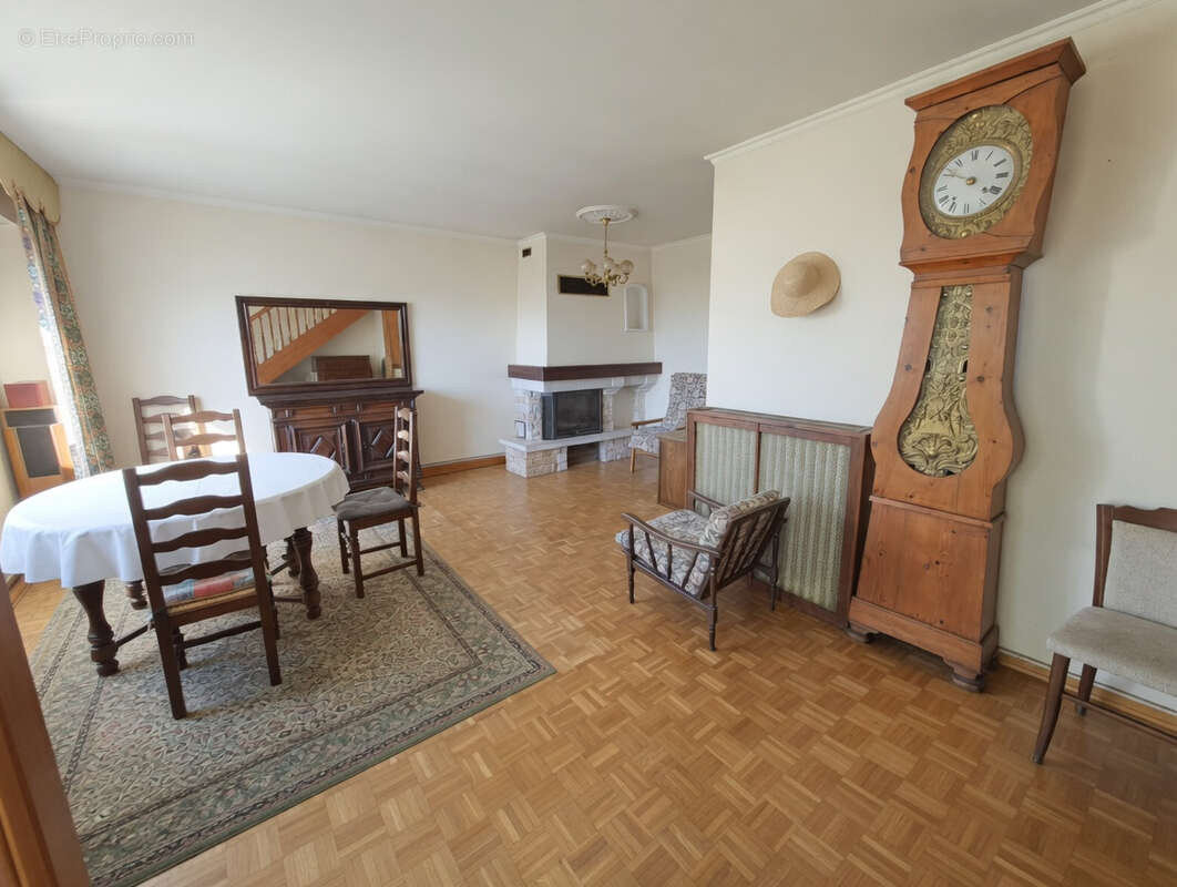 Maison à CHATELLERAULT