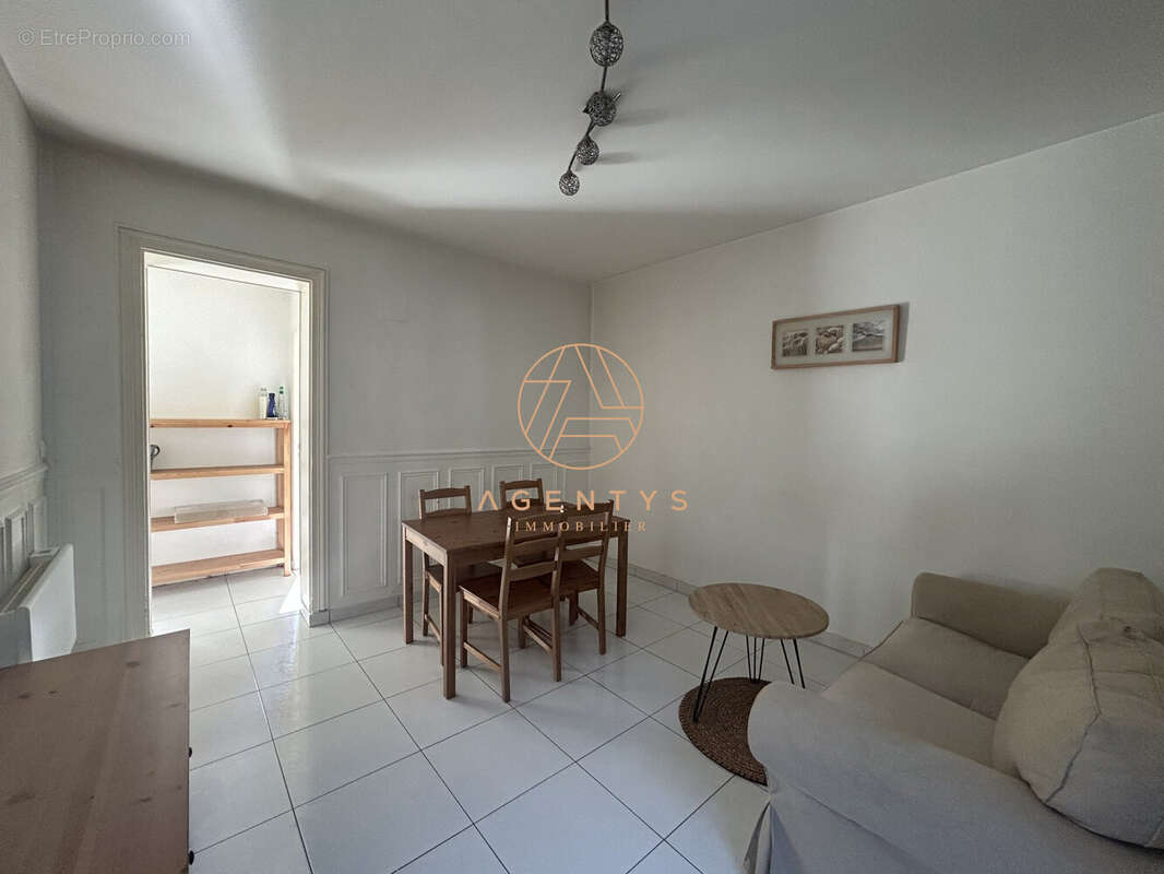 Appartement 37 m² à Nogent-Sur-Marne  - photo 2