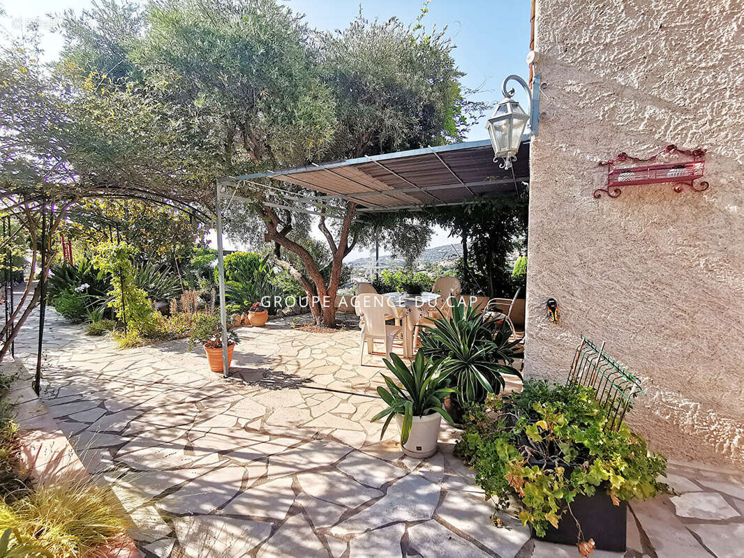 Maison à LES ISSAMBRES