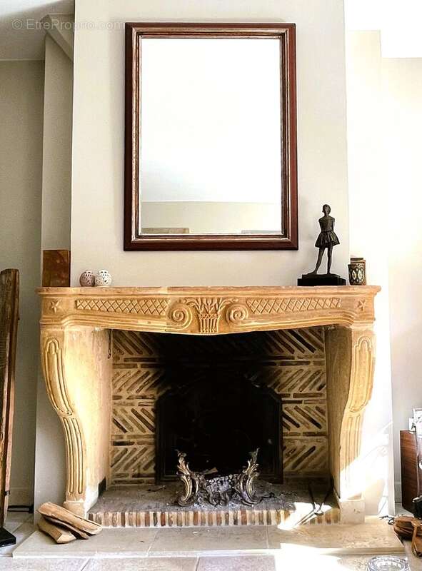 Maison à VILLE-D'AVRAY