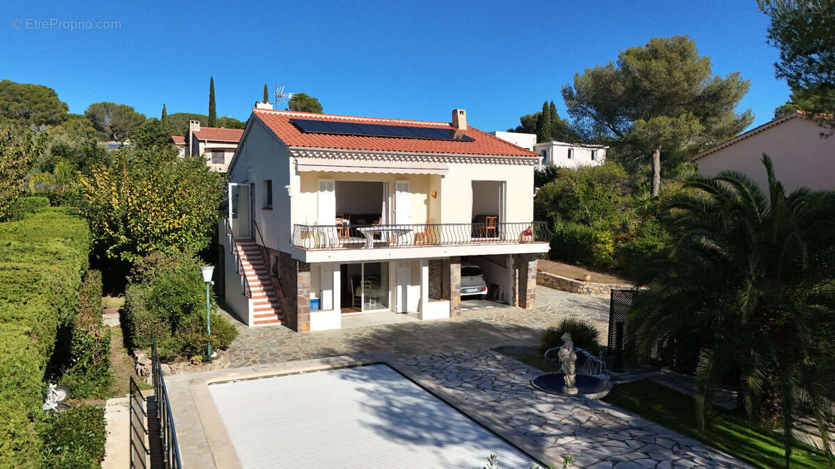 Maison à SAINT-RAPHAEL