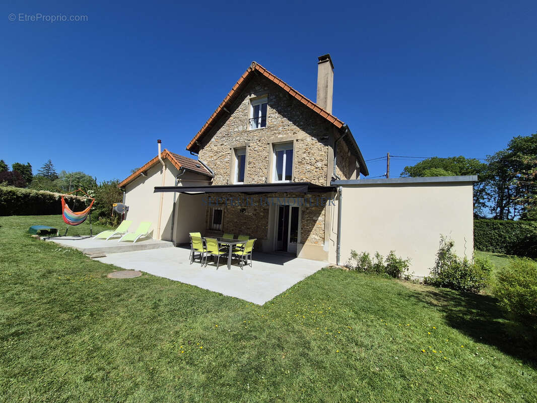 Maison à THOIRY