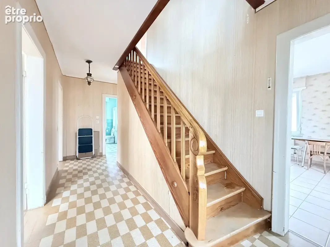 A saisir Maison 5 pièces 133m2 sur 6,44 ares avec dépendance - photo 7