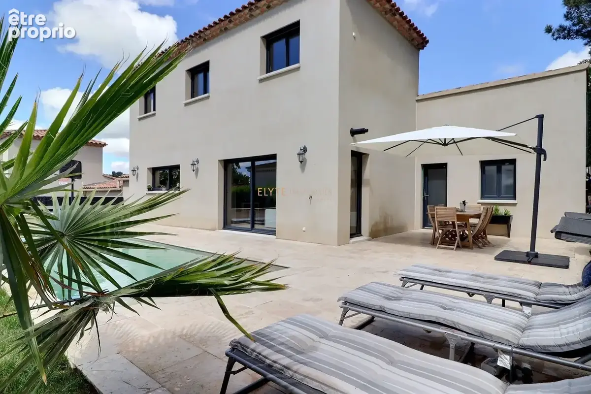 Photo Maison à Saint-Chamas au prix de 475 000€