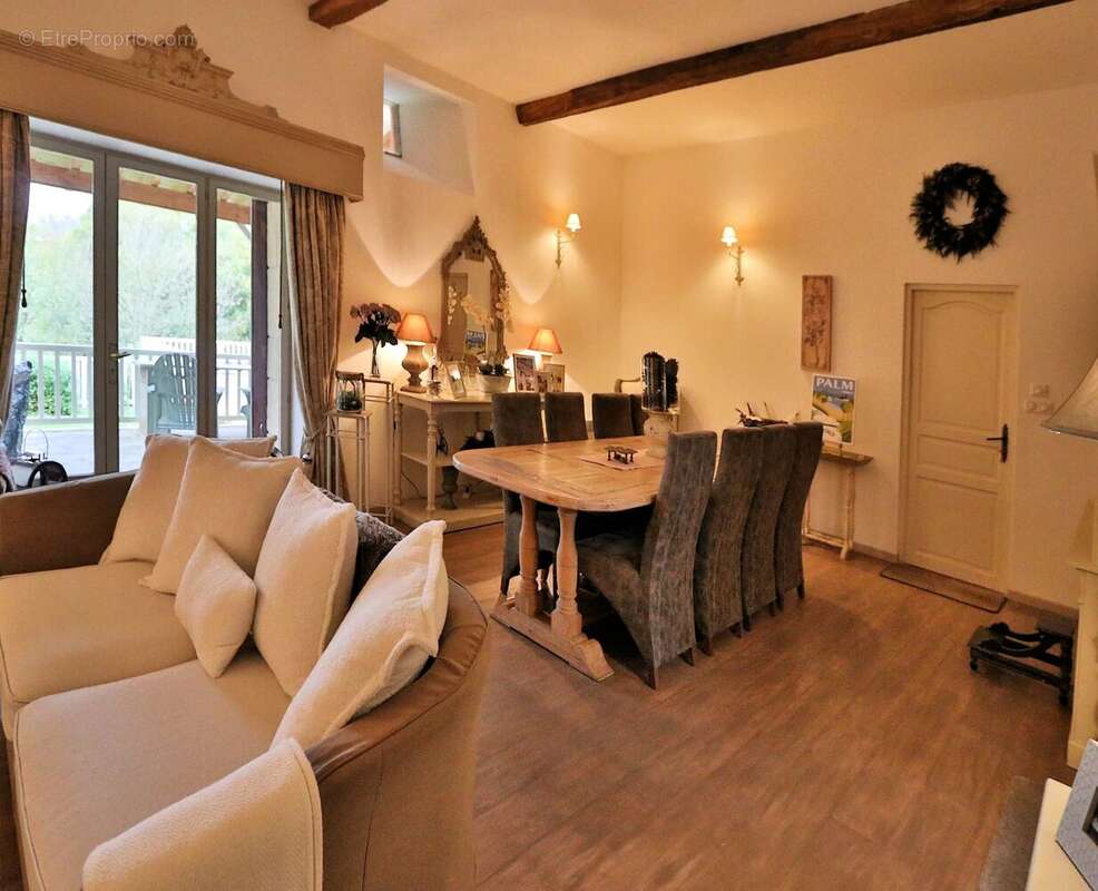 Maison de caractère, 4/5 chambres, 2503m² de terrain avec piscine - photo 5