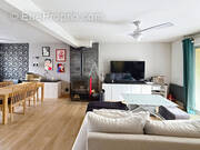 Maison à VILLEVEQUE