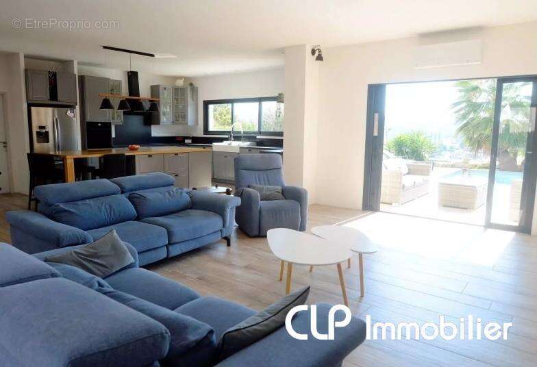 Maison 225 m² à Montboucher-Sur-Jabron  - photo 3