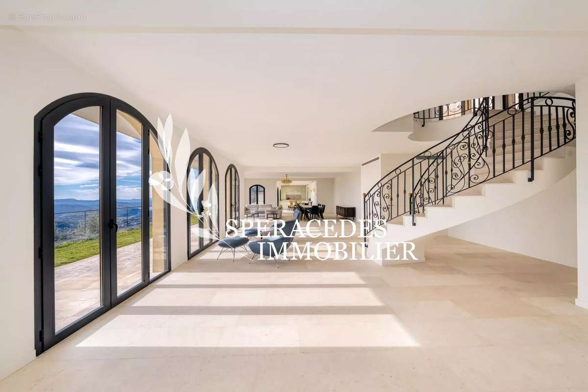 Maison à SPERACEDES