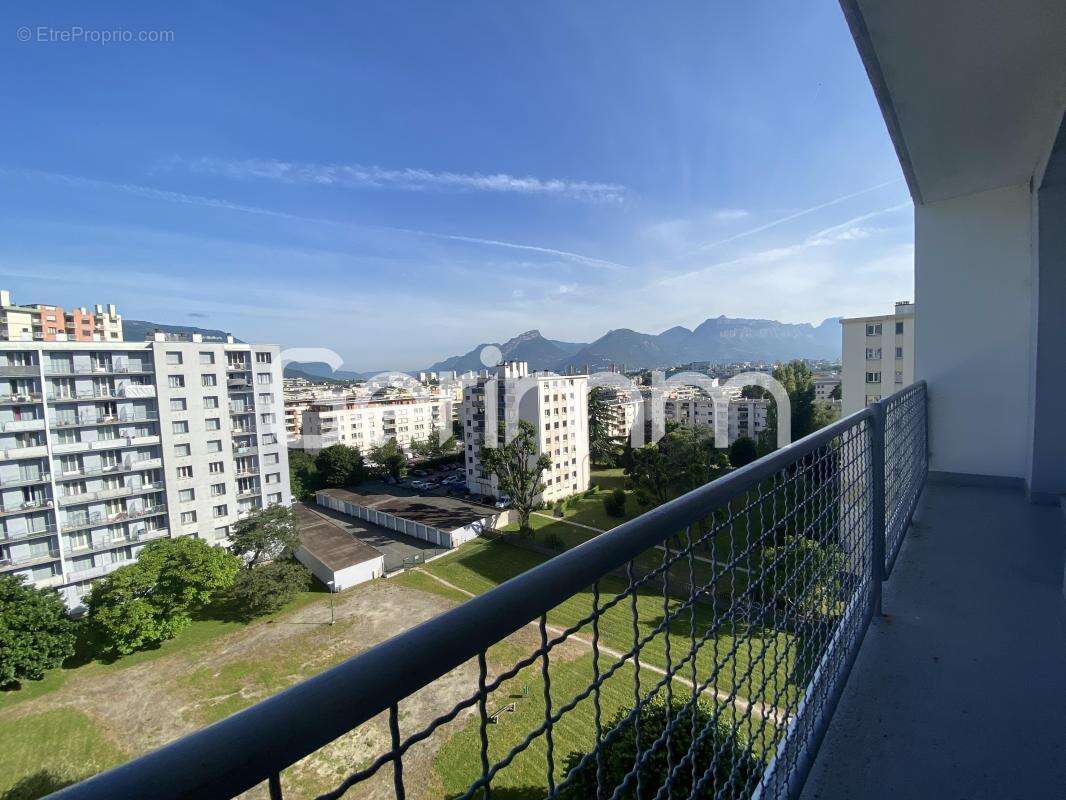 Appartement à ECHIROLLES