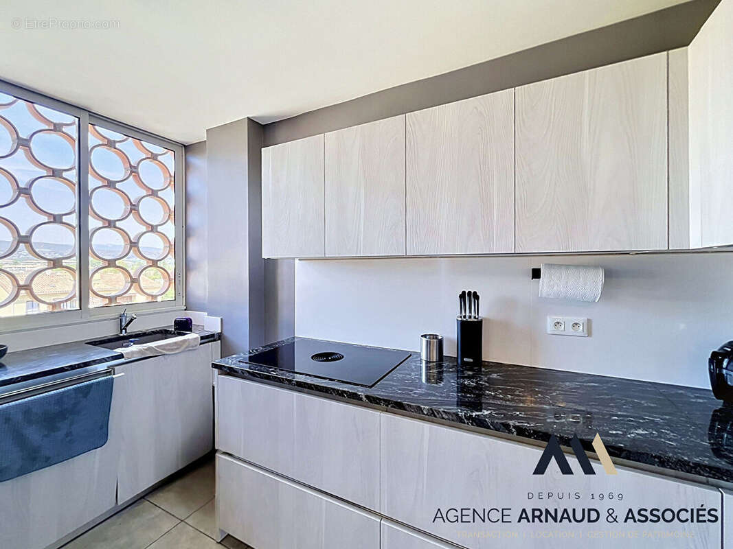 Appartement à SAINT-CYR-SUR-MER