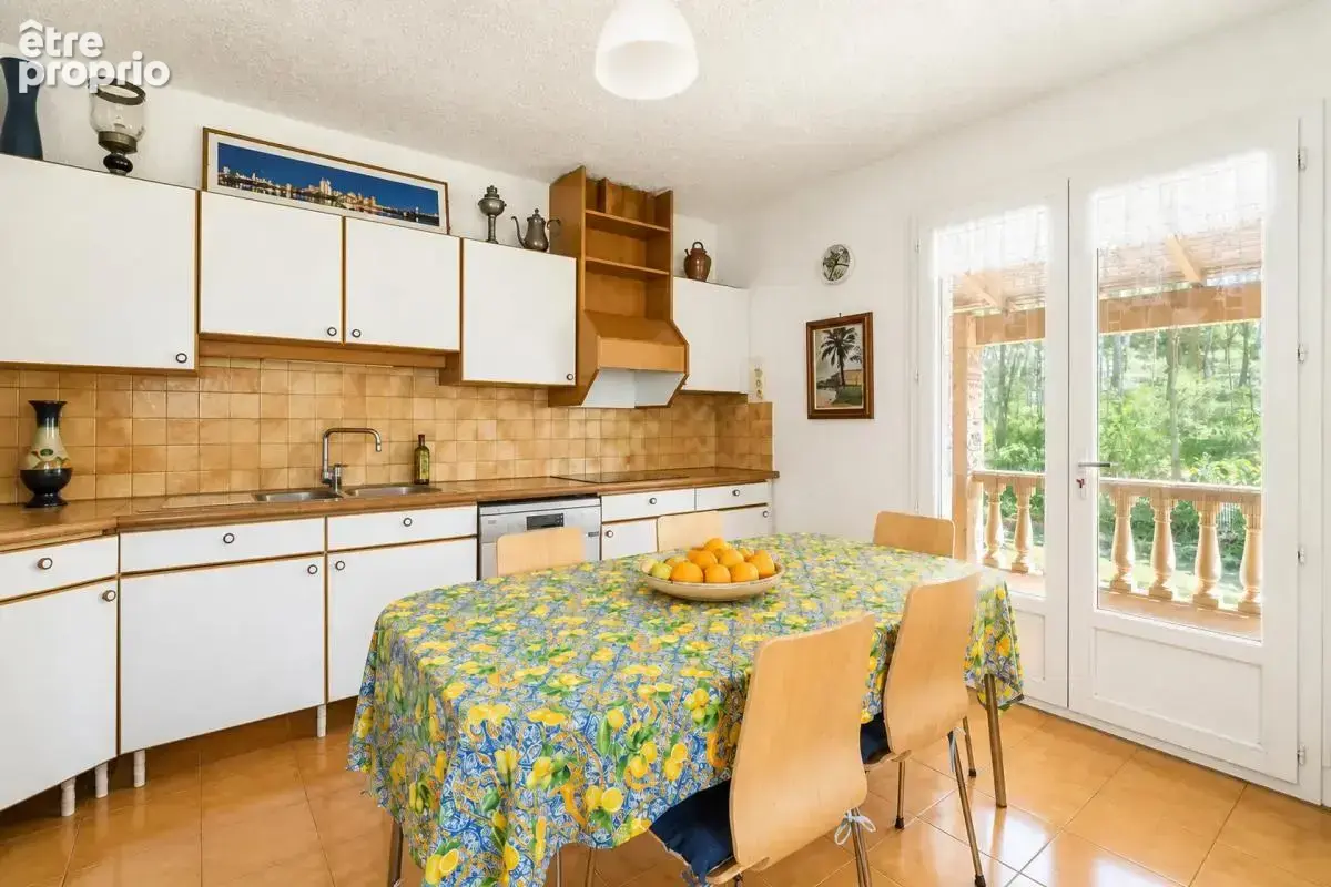 Maison de 9 pièces de 229,44 m² à Montferrier-sur-Lez - photo 8