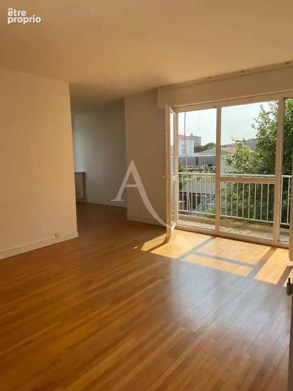 Centre - Appartement - ascenseur - balcon - photo 2