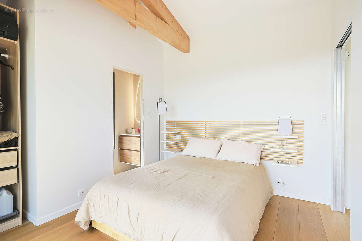 Maison à SOLLIES-VILLE