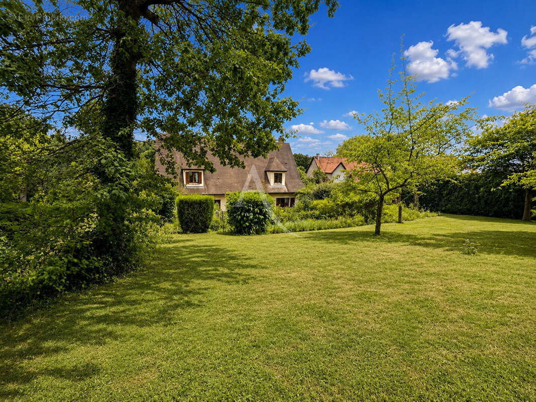 Maison Vaux Sur Seine 207m² - 6 chambres - photo 17