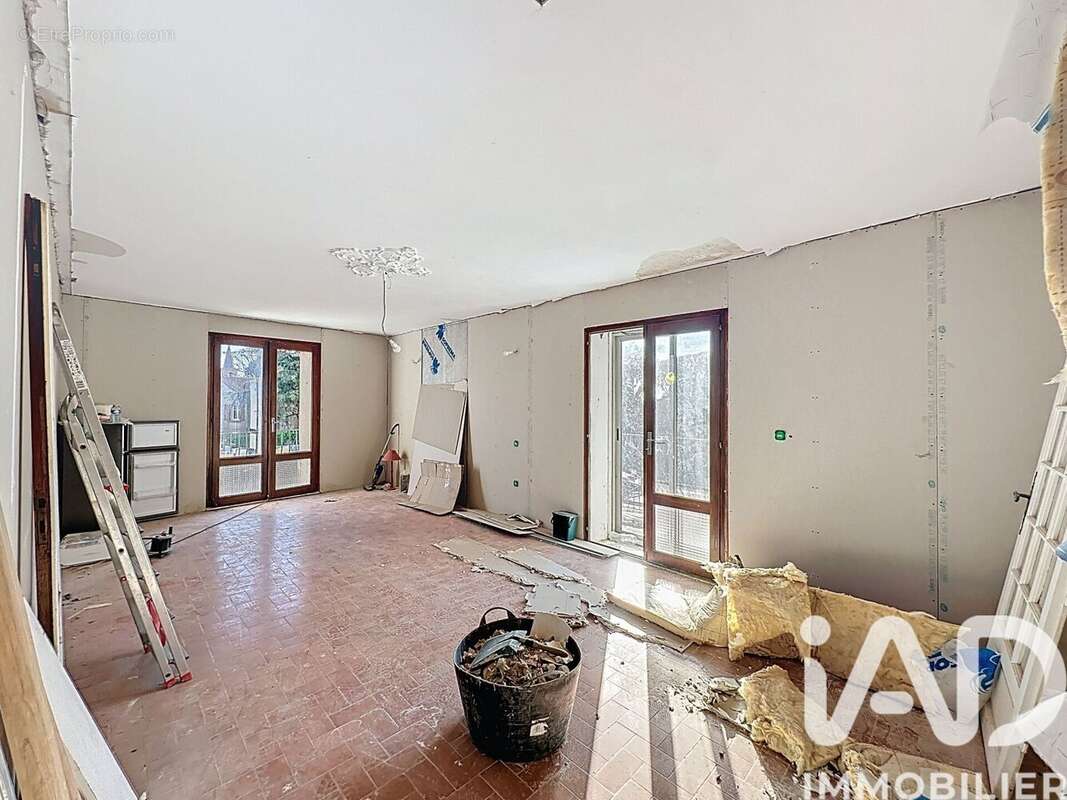 Maison 190 m² à Pouzilhac  - photo 8
