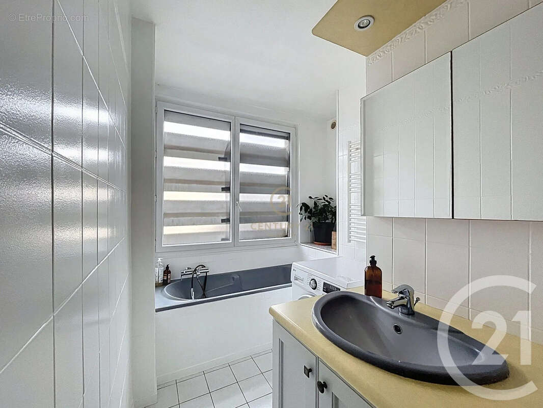 Appartement à LYON-8E