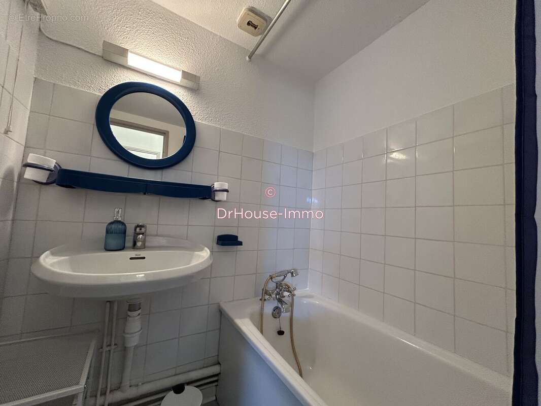 Appartement 32 m² à Agde  - photo 7
