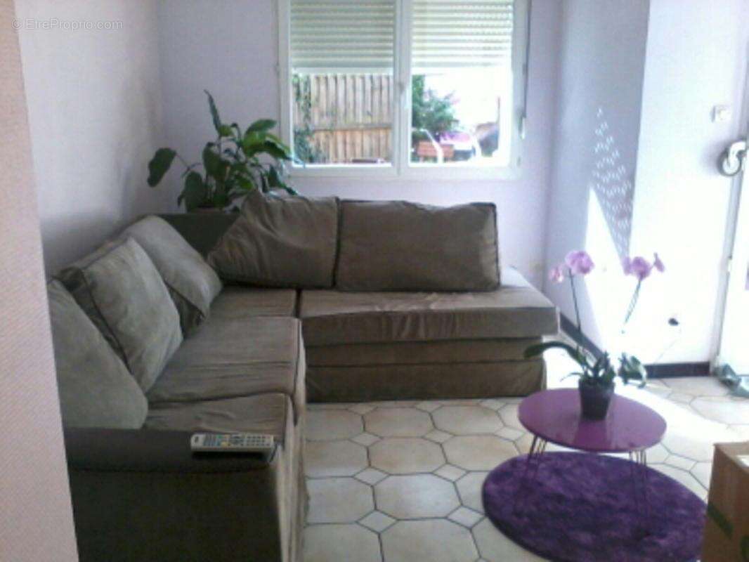  Immeuble de rapport 4 appartements – Déjà loué ! RENDEMENT EXCEPTIONNEL : 13,50% BRUT À VALENCIENNES ! - photo 2