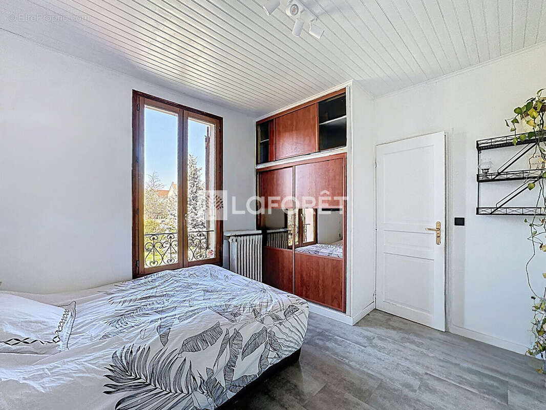 Maison à BONNEUIL-SUR-MARNE