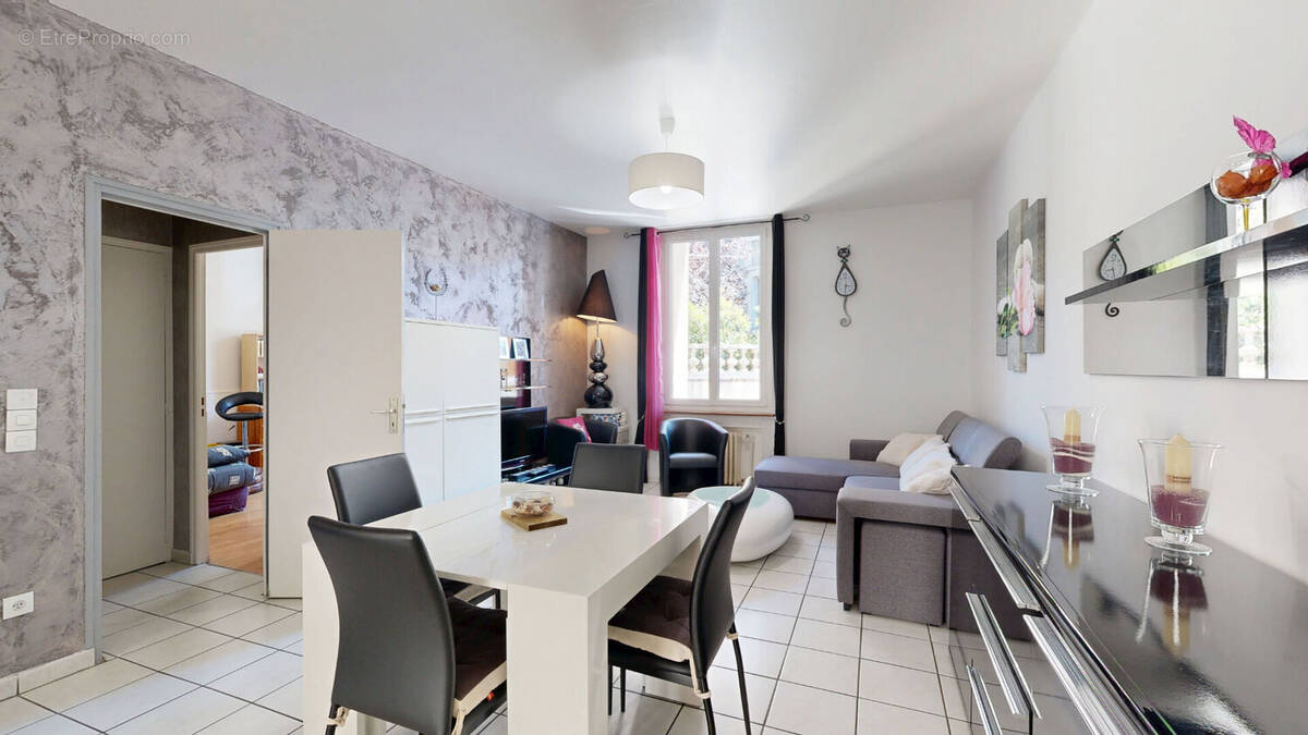 Appartement à MOULINS