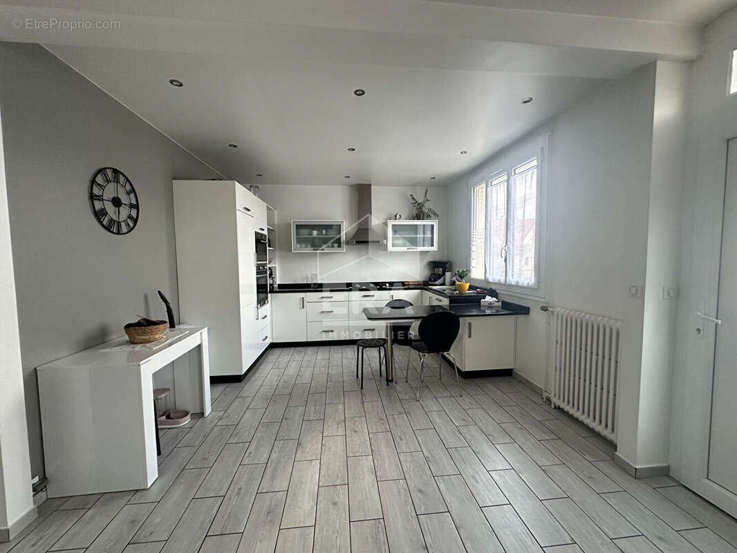 Maison à CONFLANS-SAINTE-HONORINE