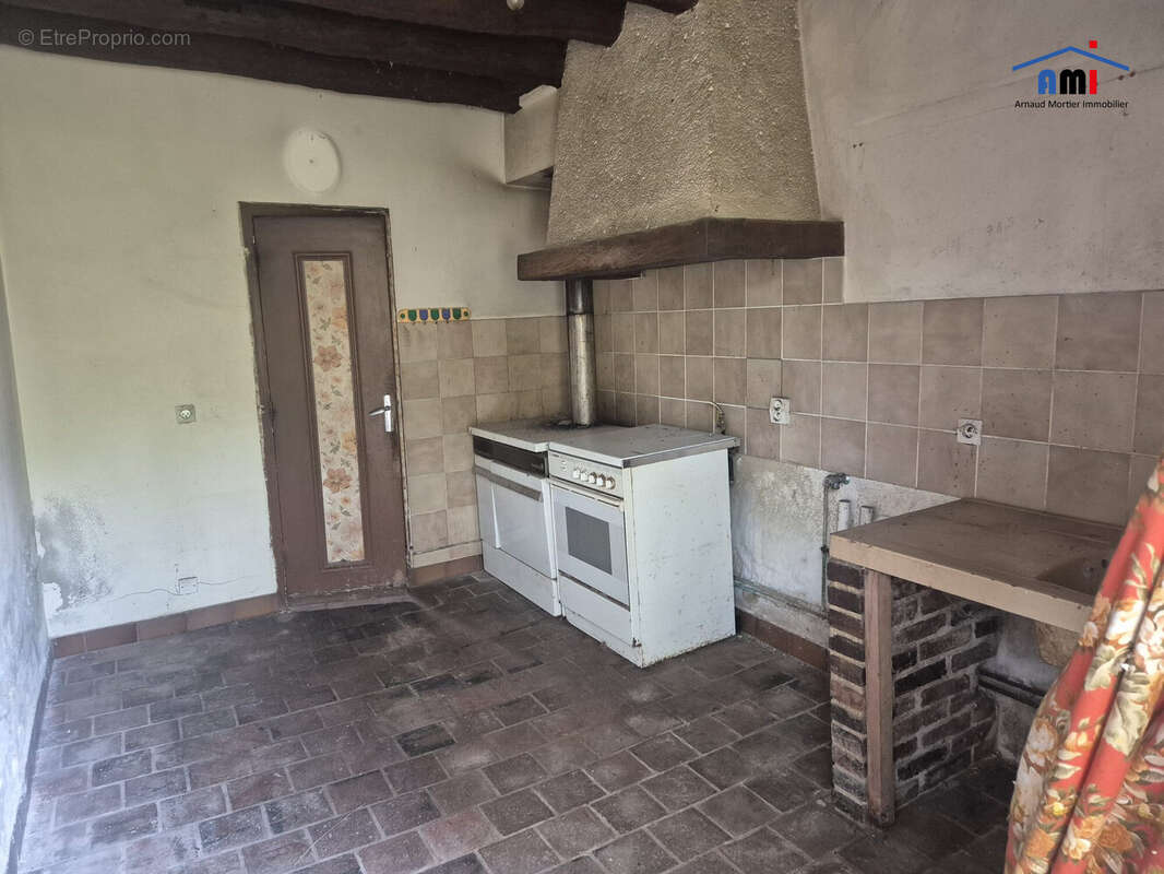 Maison à MOUTIERS-AU-PERCHE