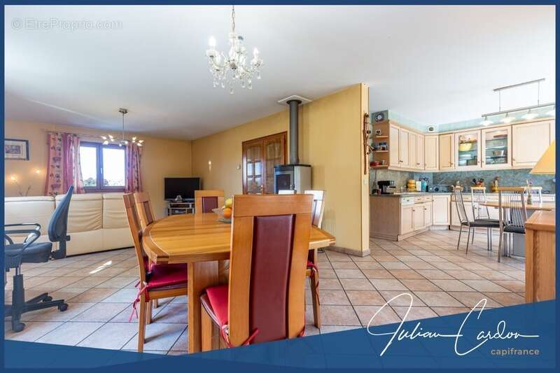 Villa d'architecte à vendre à Cuvat - photo 9