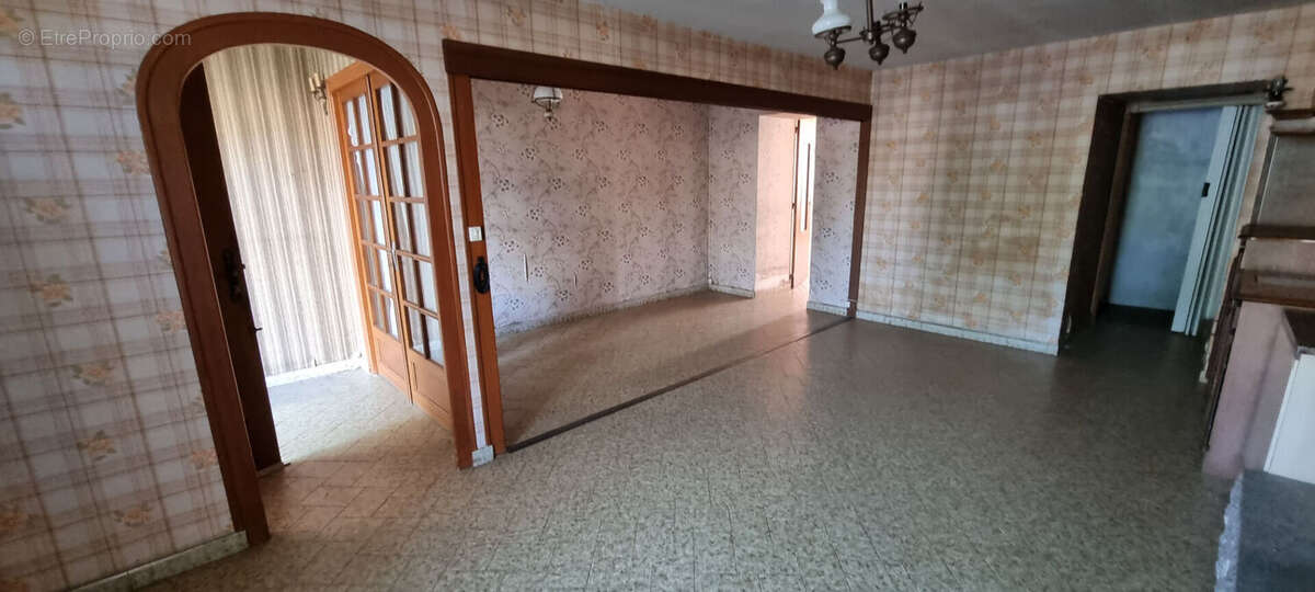 Maison à SAINT-DENIS-LA-CHEVASSE