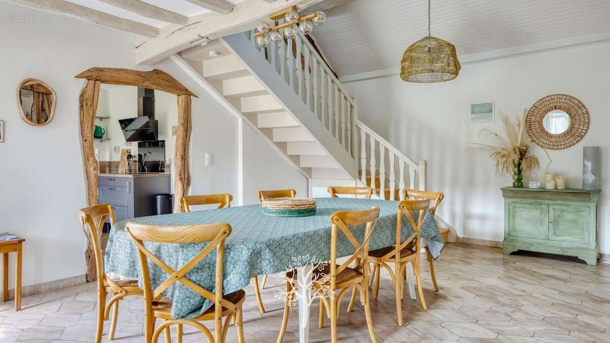 Maison à SAINT-MARTIN-DE-BOSCHERVILLE