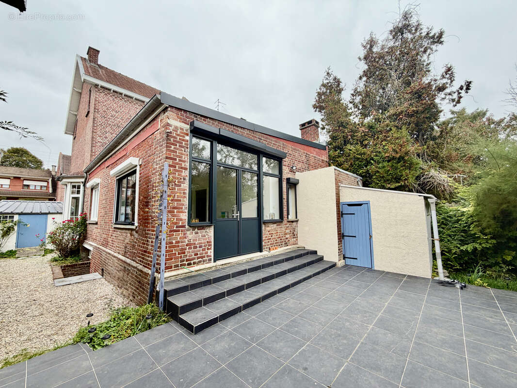 Maison à AUBERCHICOURT