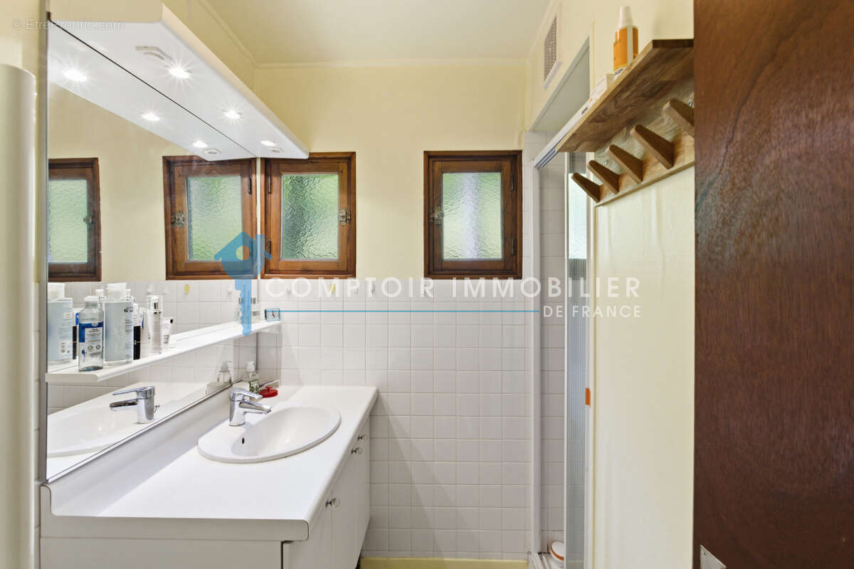 Dpt (38) - a vendre - chalet - 7p - allemond - photo 17