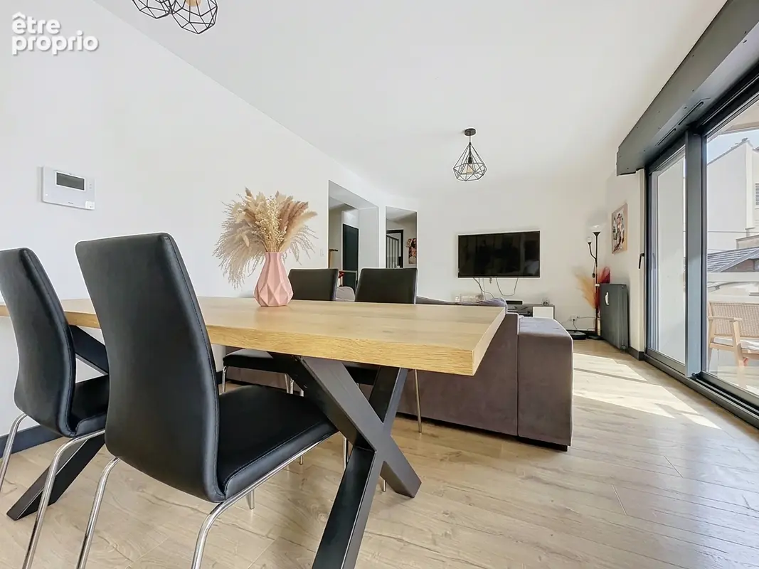 À vendre  Appartement lumineux et rénové au coeur de Montchapet - photo 4