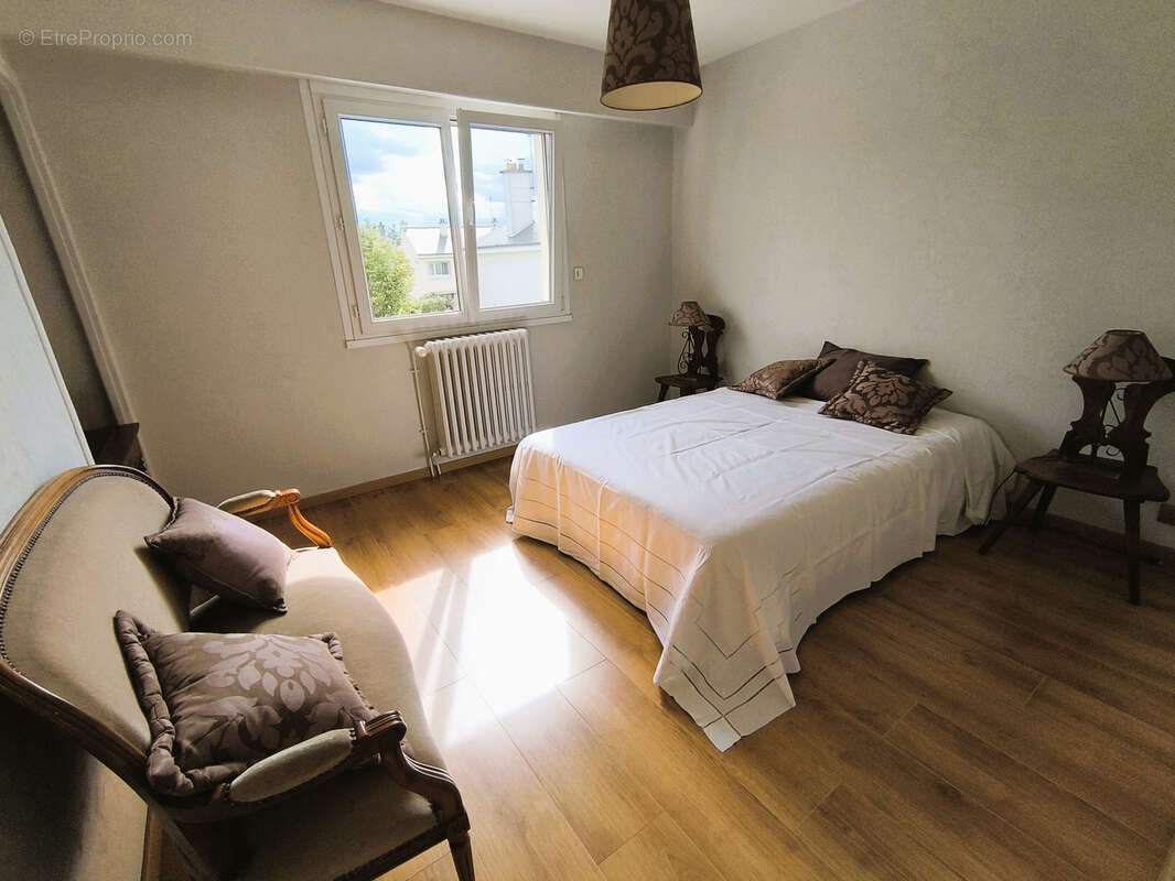 Maison à LES PONTS-DE-CE