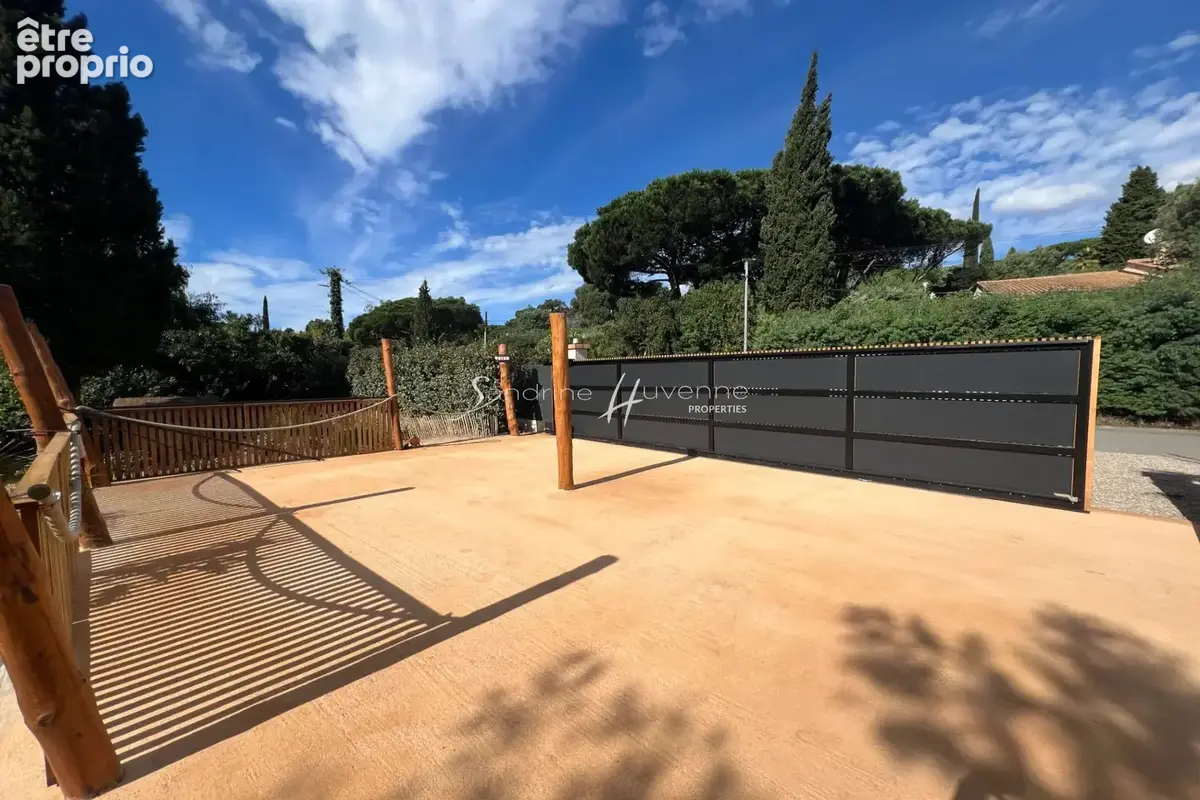 Maison 5 pièces à vendre à La Croix-Valmer (83420) - photo 9