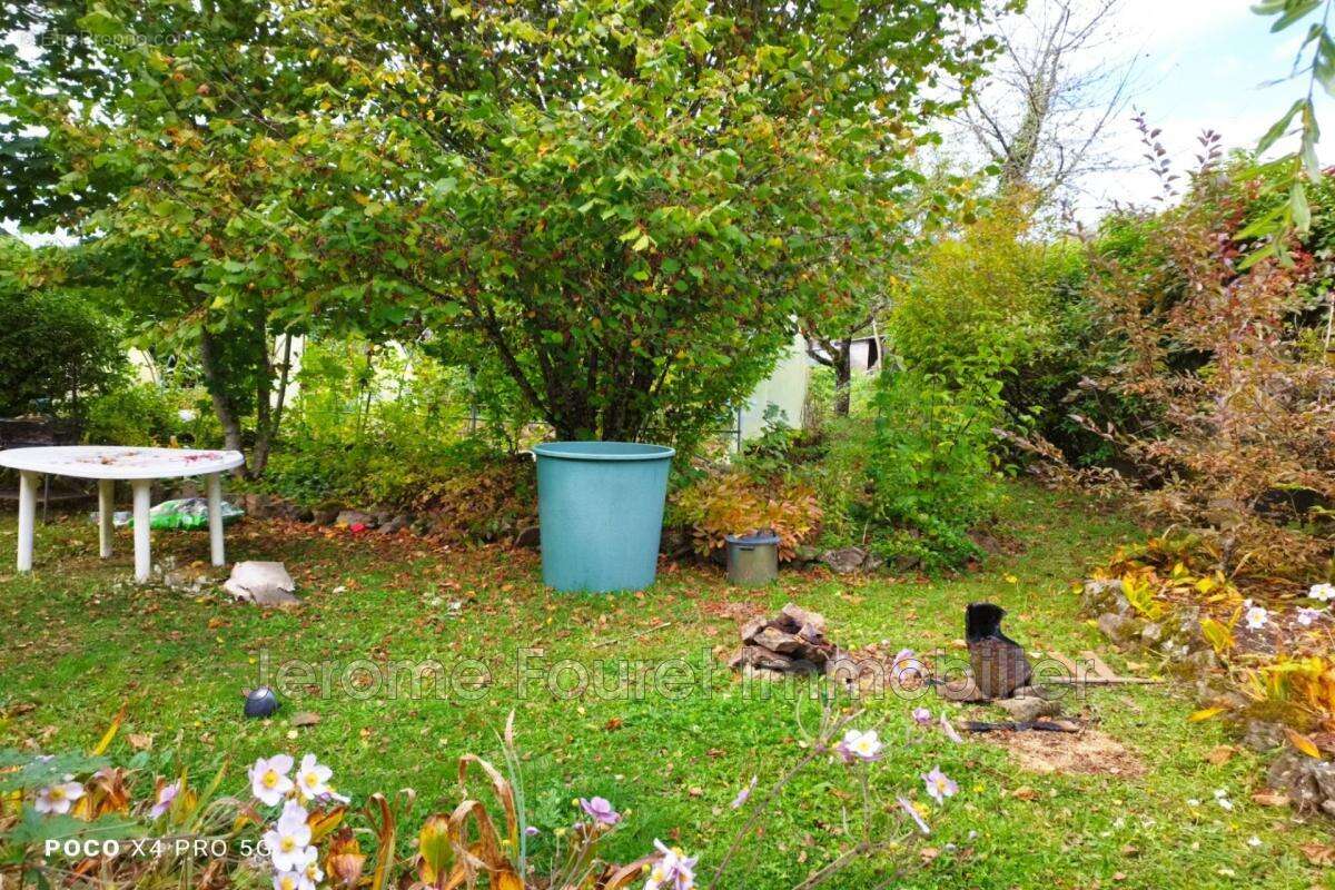 Maison à LA COURTINE