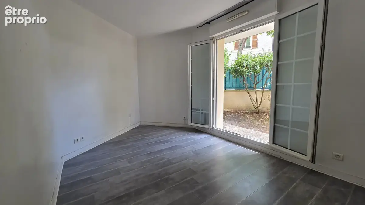Appartement 2 pièces 49 m2 - Terrasse - Cave - Parking - photo 11