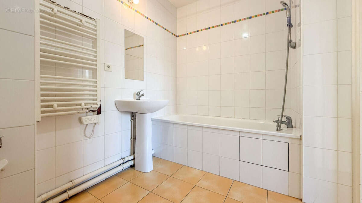 Appartement à NANTERRE