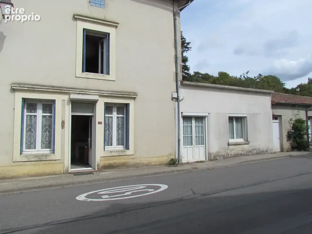 ALLOUE (10 km de Champagne Mouton) - photo 29