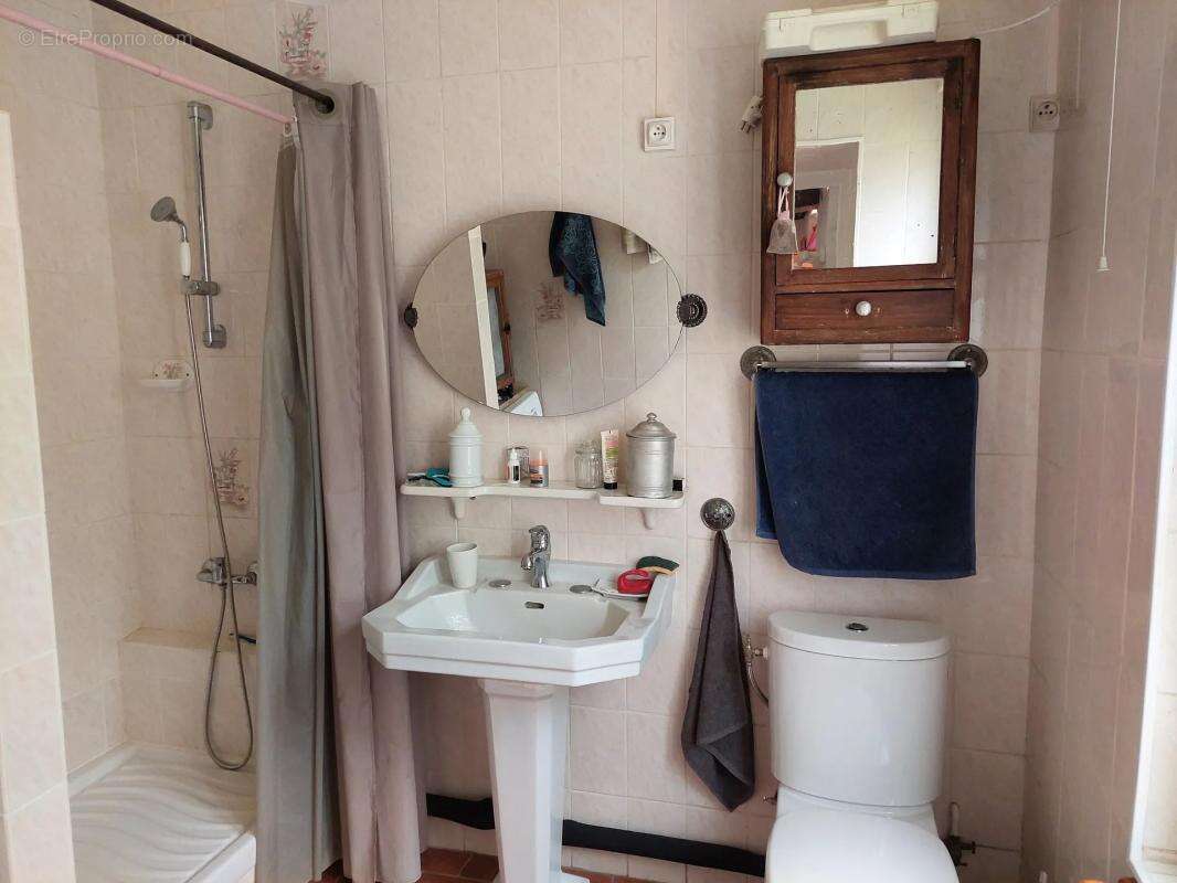 Maison de 6 pièces de 106 m² à Corvol-l'Orgueilleux - photo 6