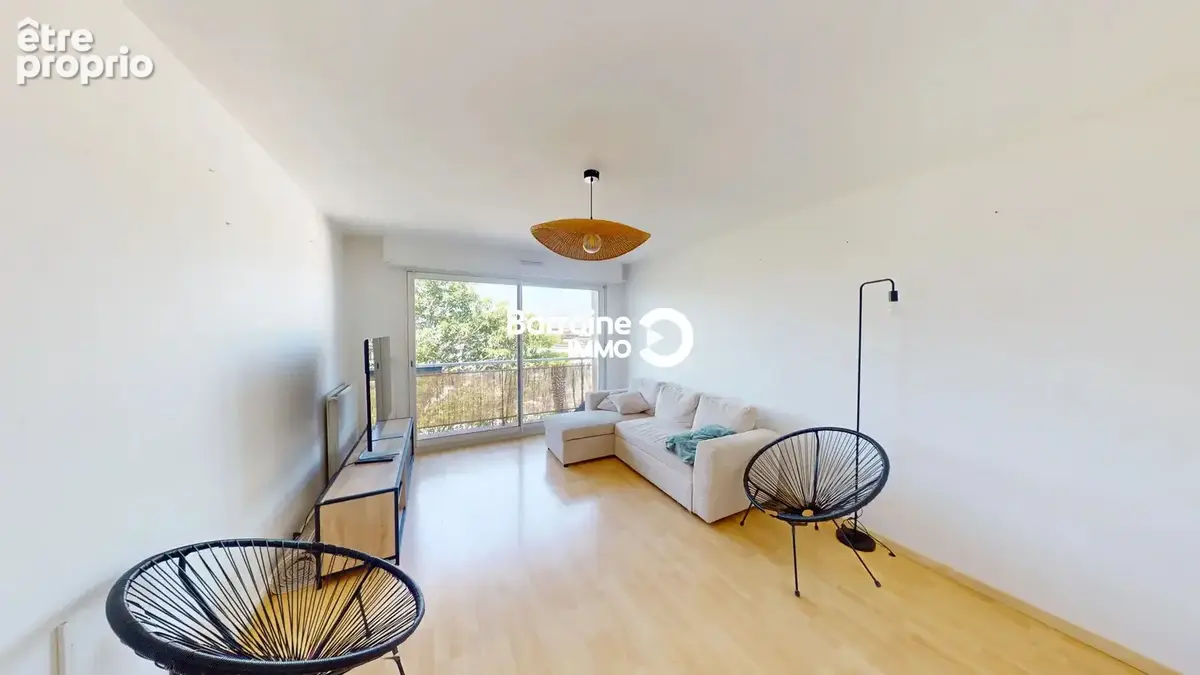 A vendre- lorient-keryado  appartement t3 de 60 m²- balcon-stationnement-vue degagee - photo 6