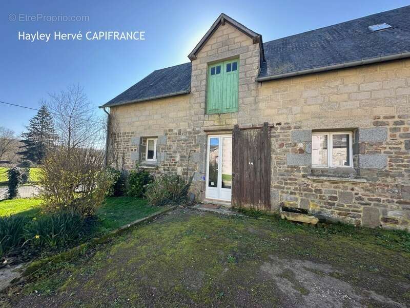 Propriété À VENDRE avec maison et gîte indépendant, dépendances et terrain de 5 000 m² – Mortain LE NEUFBOURG (50) - Mortain - photo 9