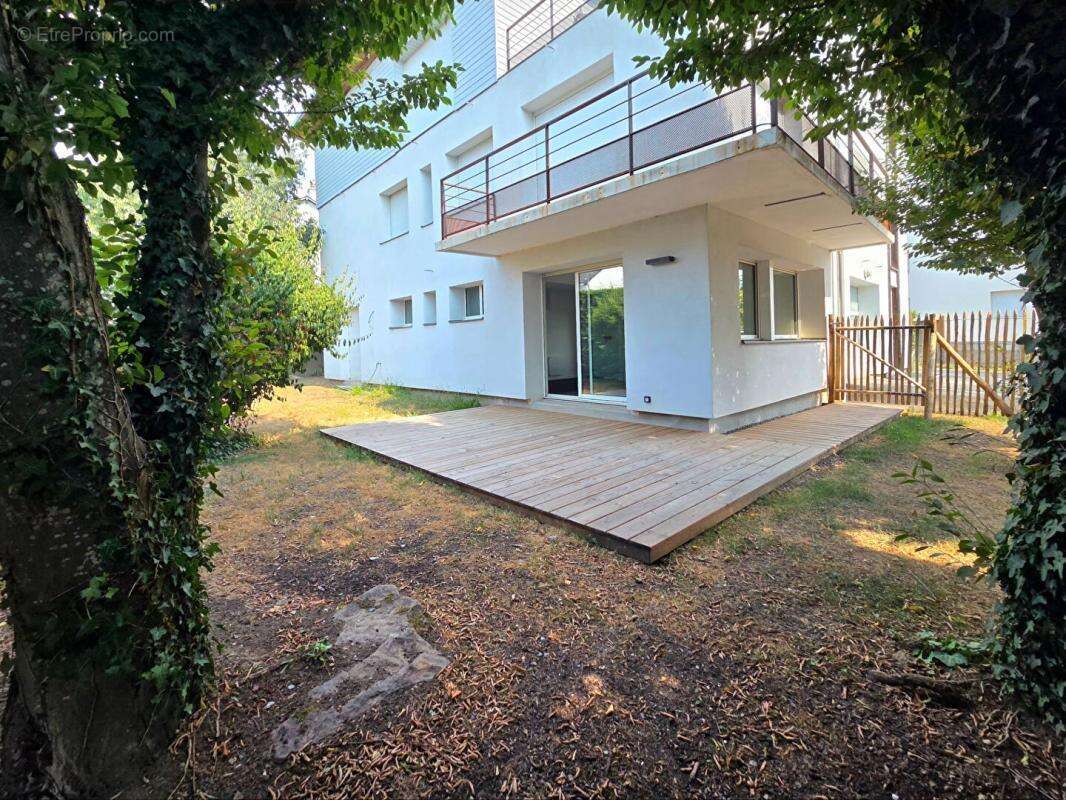 Appartement  4 pièce(s) - photo 2